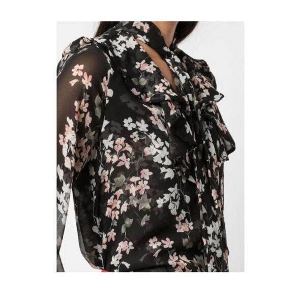 Misa Los Angeles Patia Floral Blouse. - Picture 5 of 9